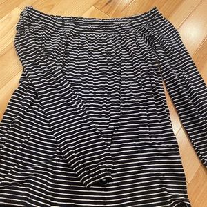 super cute off the shoulder shirt